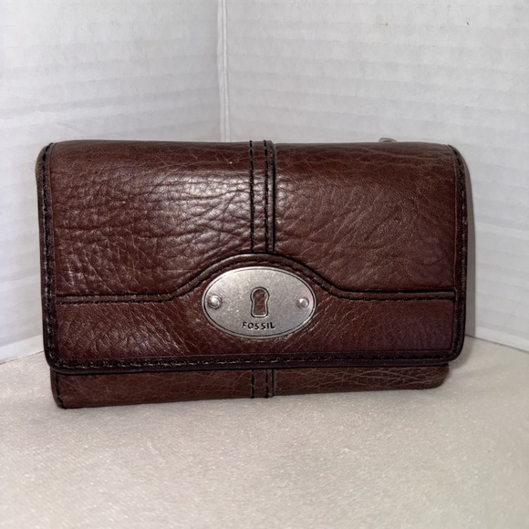 Vintage Fossil Brown Cowhide Leather Trifold Wallet - Picture 1 of 10